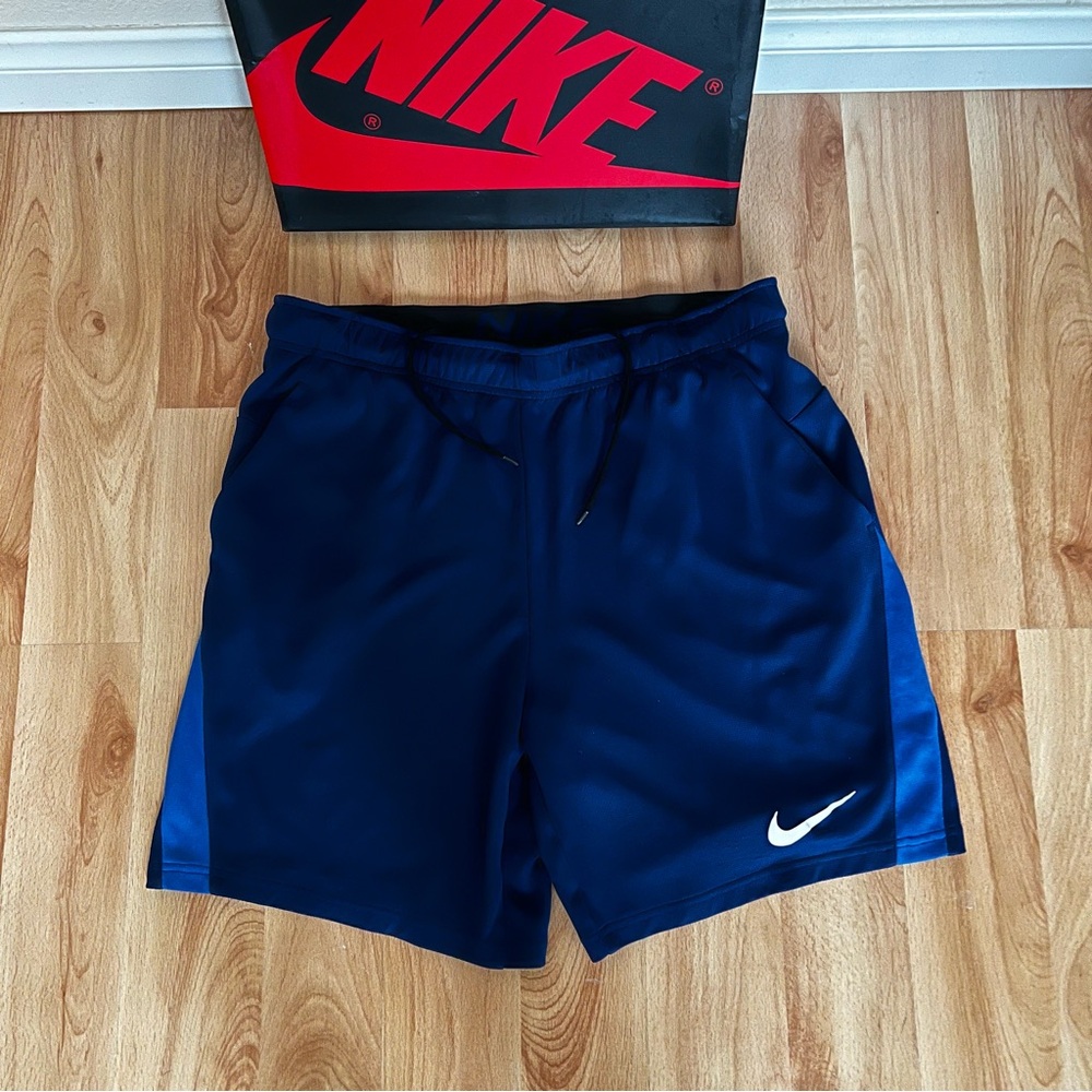 Nike Dri Fit Shorts  Size Large Three Pairs - Picture 5 of 14